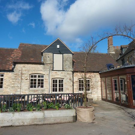 Bear And Ragged Staff Hotel Cumnor Bagian luar foto